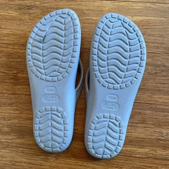 Temi gray waterproof flip flops size 7 - Picture 2 of 2
